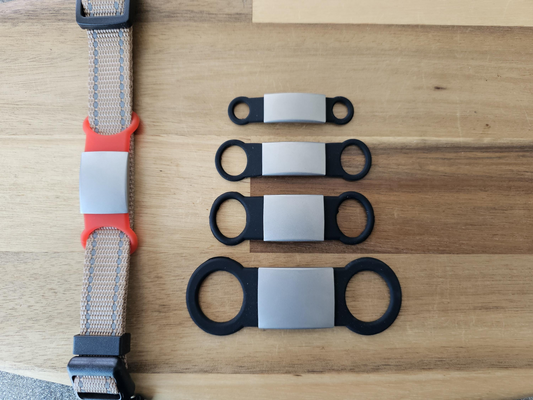 Personalised Stainless Steel Slide-On Collar Pet ID Tag, Silicone Silent Dog or Cat Tag Agility Dog Tag Custom Dog Tags UK Dog Name Tag Dog Tag on Collar Dog Walker ID Tags Engraved Dog Tag Flyball Tag Lost Dog Tag Nervous Dog Tag Personalised Pet Tag personalised_dog Pet Tag in UK Pet_groomer Puppy Tag Silent Dog Tag Soft Dog ID Tag