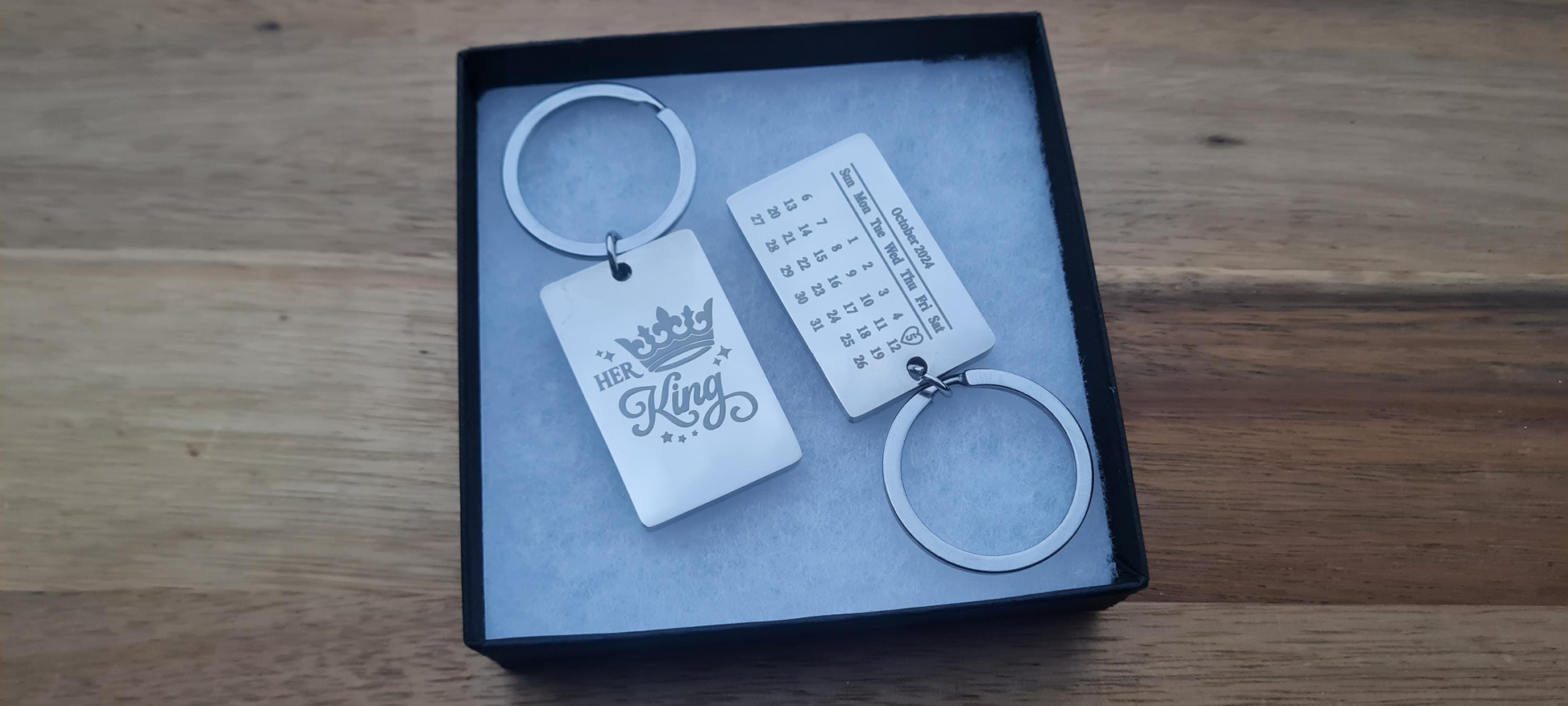 Her King, His Queen couples Date Keyring | Ideal Gift Valentine's Day Gift - Beautiful Polished Keyring Boyfriend_Gift Christmas_gift Custom_Keyring Dad_keepsake gift_for_mum Girlfriend_Valentine Grandad Granny Mothers_day Mum_Christmas Mum_Valentines Valentines_day_gift Wife_Valentines